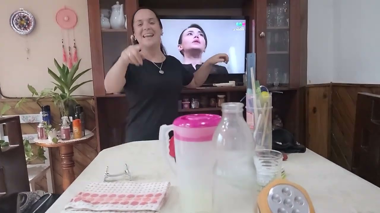 Casi se desmaya !!! #risas #humor #maldad #hormiga #viral #comedia 