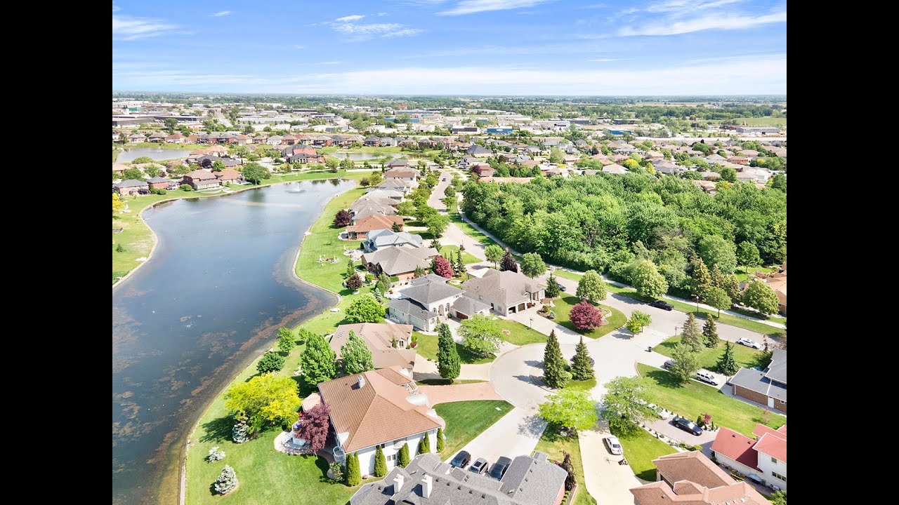 4588 Lake Grande Crt Windsor ON real estate Cinematic Walk-Through video