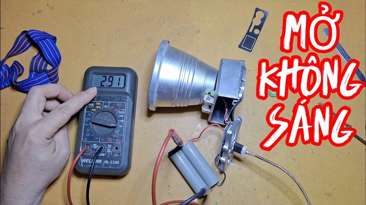 Sửa đèn đội đầu mở không sáng