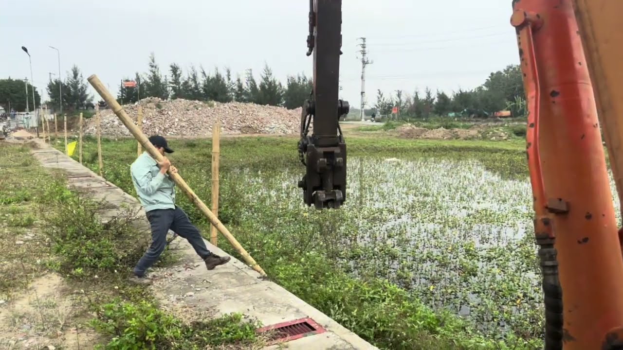  Thief’s worst nightmare! 🛑 Cọc tre máy xúc: Trộm nhìn chỉ biết 