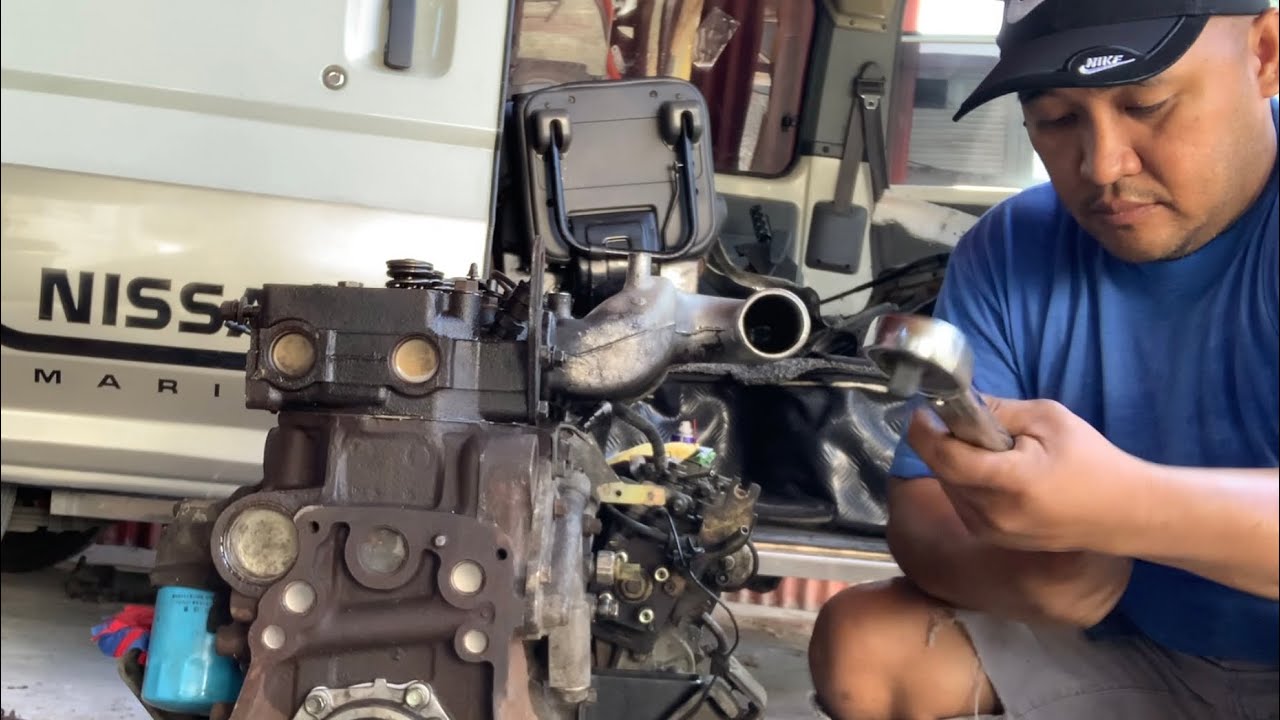 Nissan urvan TD27,makina mag babaklas mag bubuo kami panoorin nyo ito