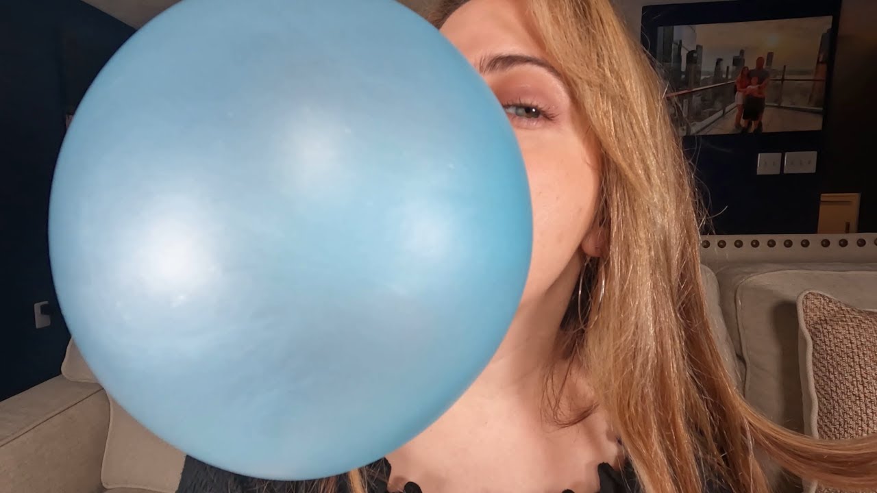 ASMR Gum Chewing *Big Bubbles* - Part 2 🍬 Rambles 💙