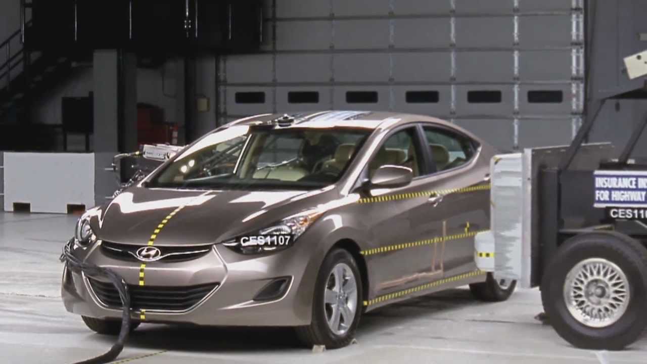 CRASH TEST 2011 Hyundai Elantra VS. 2001 and 2005 Elantra