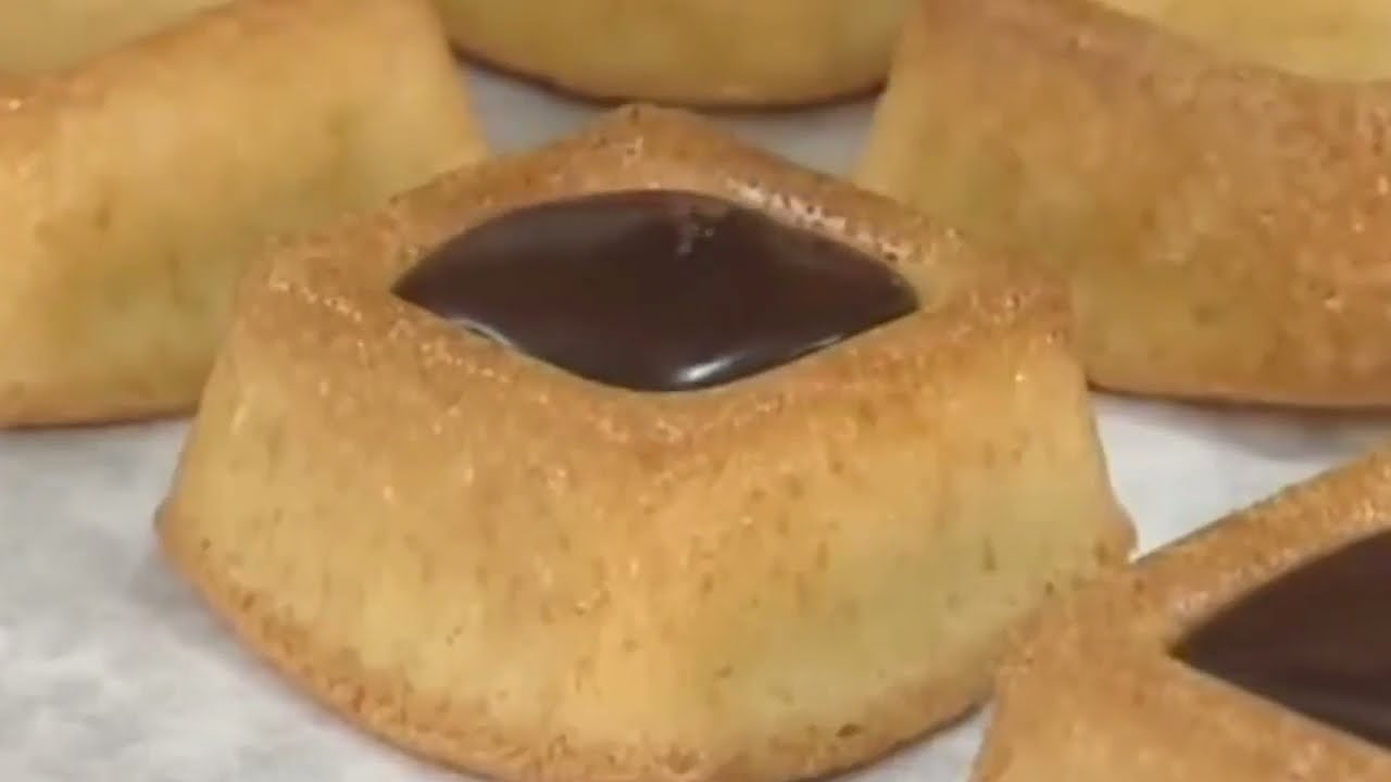 انواع من حلويات فرنسية رائعة 🙂
