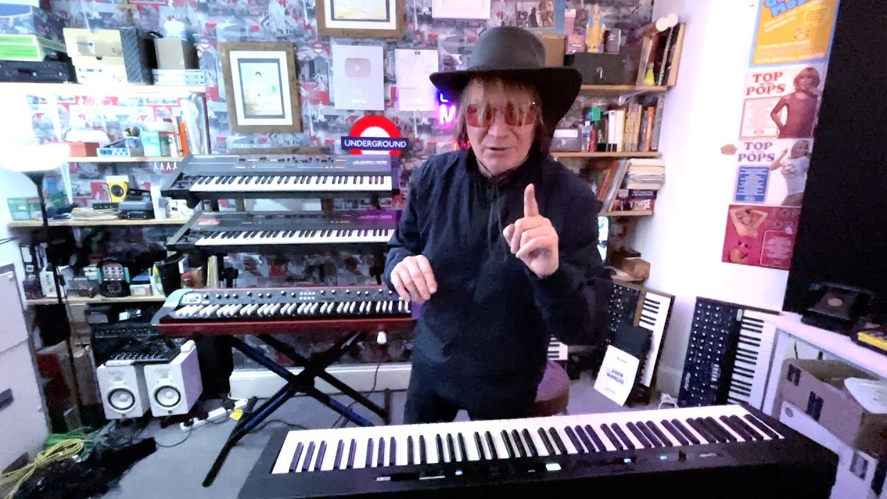 The Donner DEP-16s Demo & Review PLUS Free Fairytale Of New York Piano Tutorial By Terry Miles