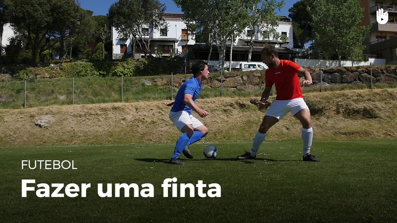 Fazer uma finta ou drible de corpo | Futebol