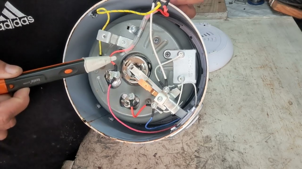 Vejam como é bem simples de consertar panela elétrica!