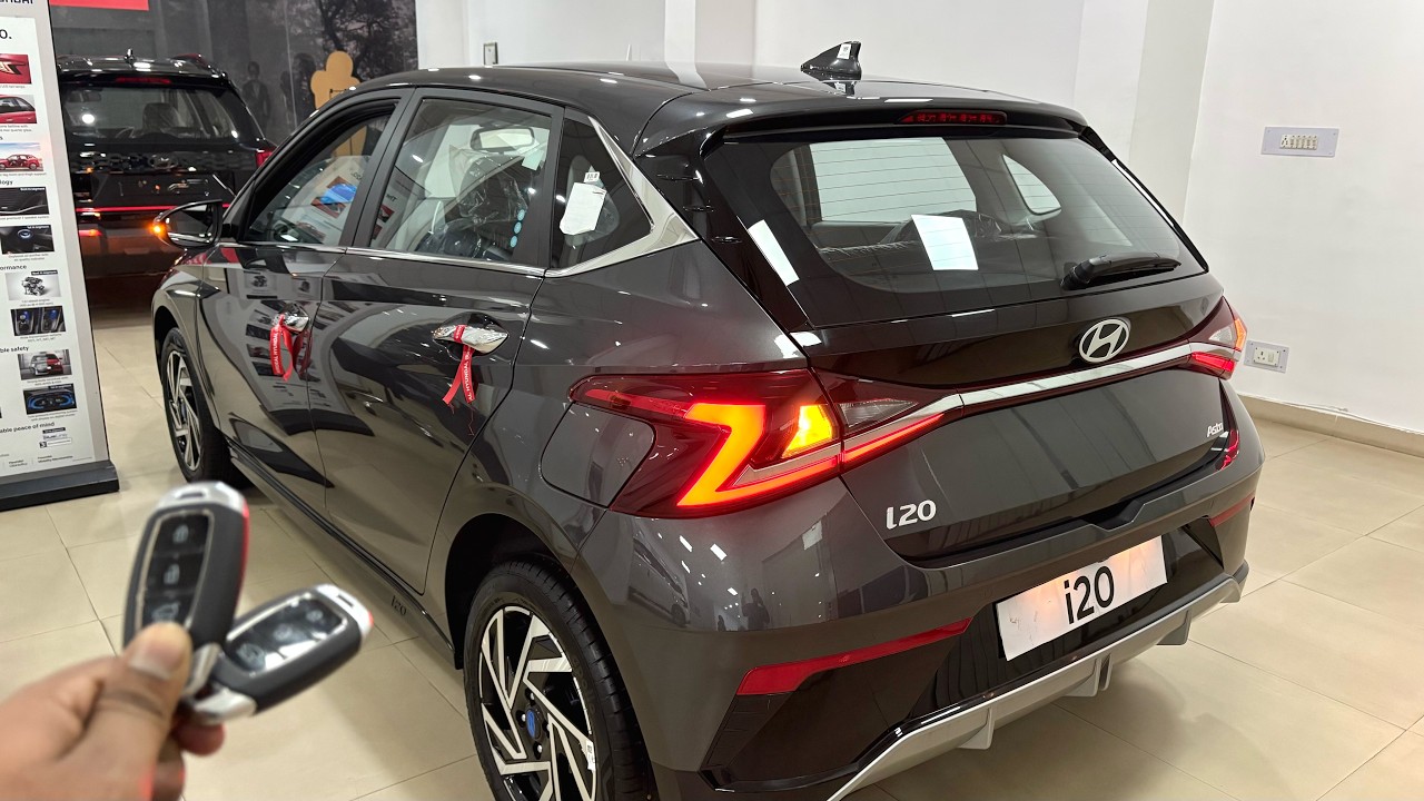 New Hyundai i20 Asta 2025 Model price,Features & Details Review WalkAround !