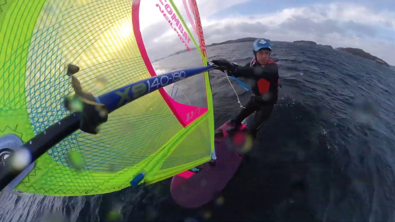2020-02-22 Windfoil in 30knots+