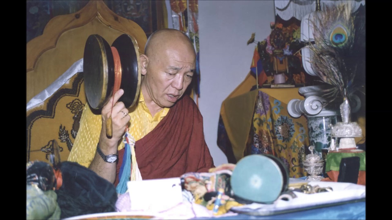 Tsok lu . ལས་སྨོན། ཚོགས་གླུ by Kunze Chimed