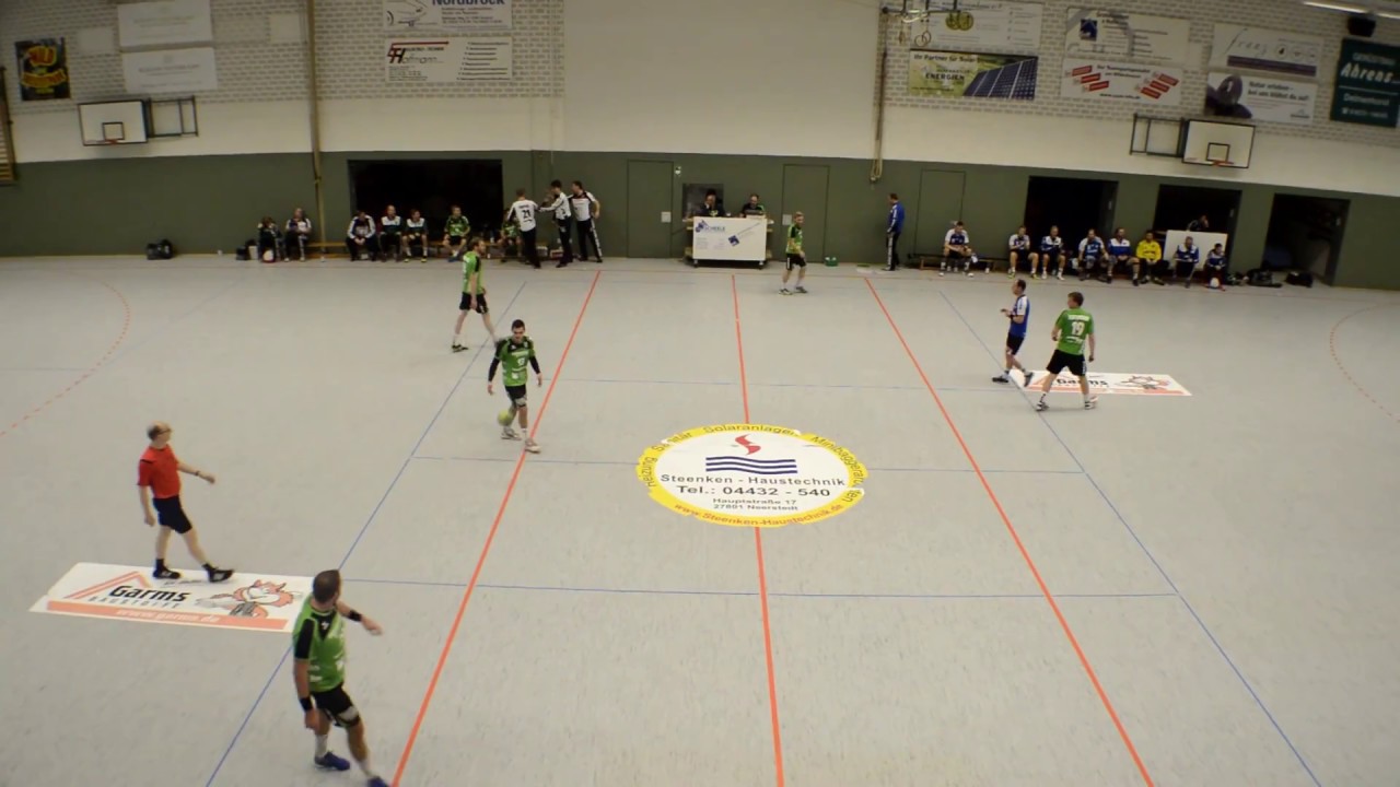 Szenen aus der Partie TV Neerstedt vs. TSG Hatten/Sandkrug
