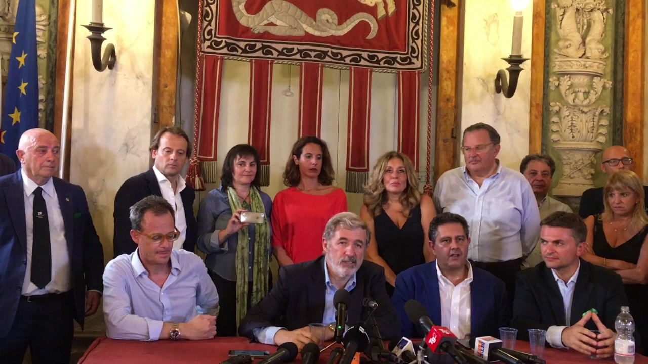 Conferenza stampa nuovo sindaco di Genova, Marco Bucci