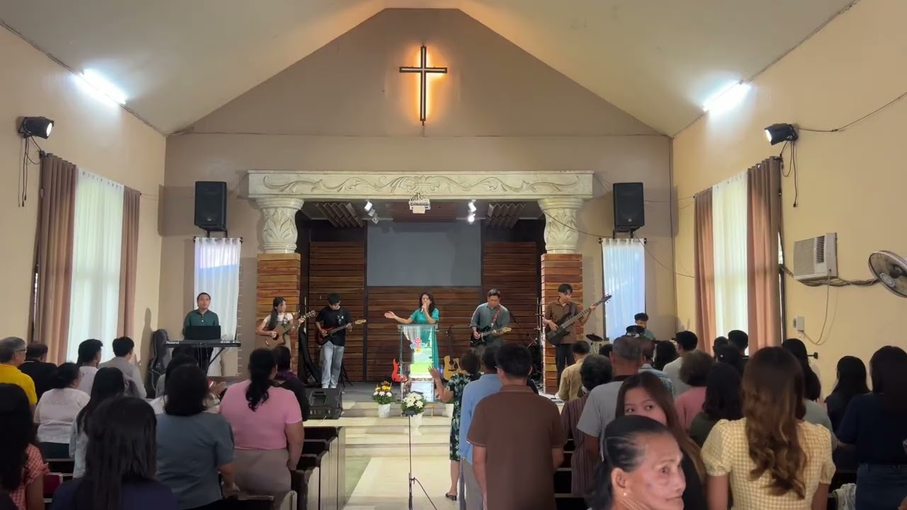 Raise a Hallelujah, I surrender all, Mighty name of Jesus