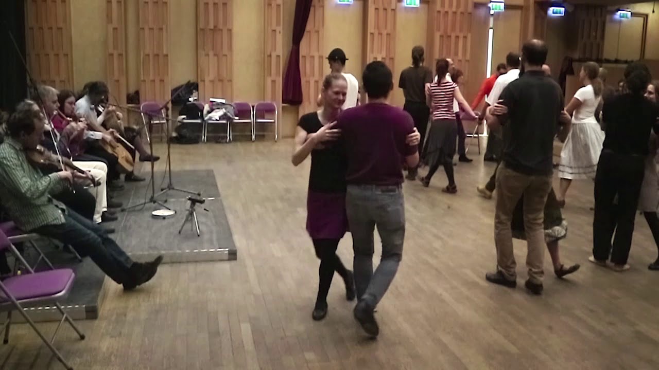 Gyimesi lassú és sebes csárdás (táncház) / Hungarian Folkdance from Transylvania, Czardas