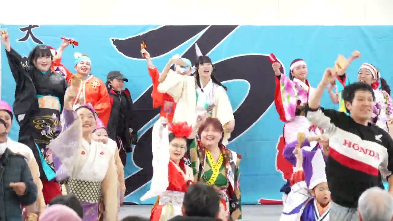 [4K] ラスト総踊り『SOUL OF FIRE』　泉州YOSAKOIゑぇじゃないか祭り フォトコンテスト表彰式 2025 (中央)