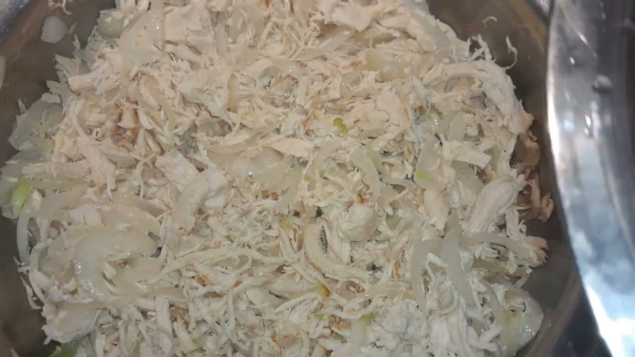 Tinga de pollo y ensalada fría 