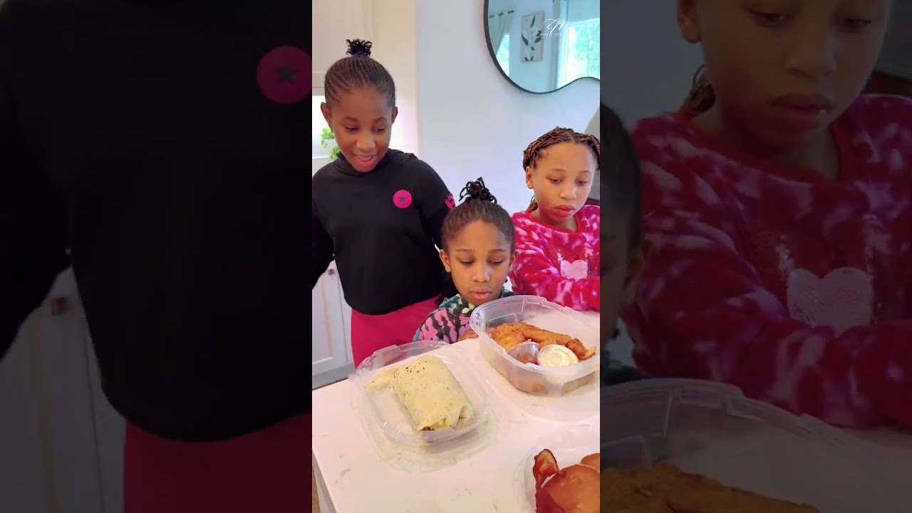 Christmas Breakfast is ready! Zurie was so sweet to sacrifice this for her sister 🥹