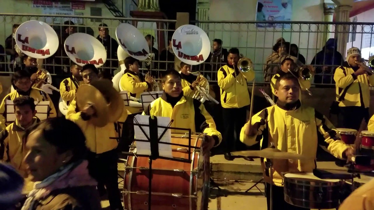 Mix huaynos me estas sacando la vuela y la cuñadita - la unica de Marcará