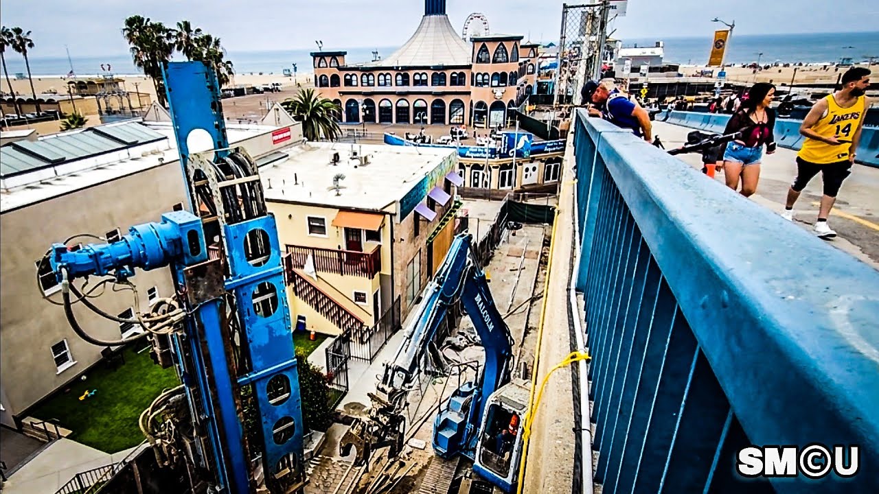 𝗗𝗥𝗜𝗟𝗟 𝗗𝗘𝗘𝗣: Crews Bore Columns for Temporary Pedestrian Bridge at Santa Monica Pier