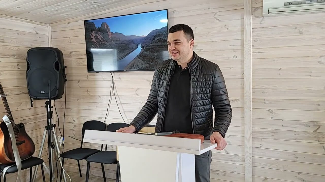 У каналі Церква «Спасіння» Верхня Сироватка відбувається прямий ефір.