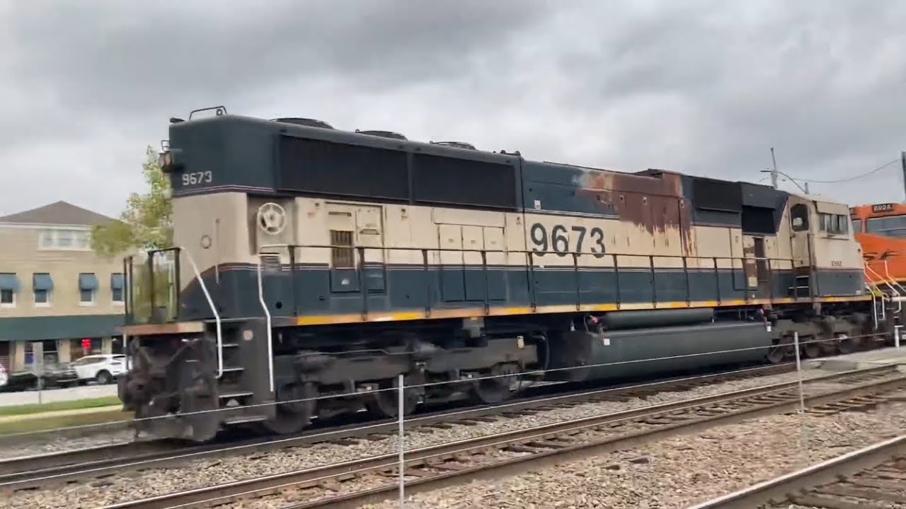 Railfanning Brookfield 10-28-2021 Part 1 ft Executive Mac, H1, Fakebonnet, EMD Power, Horn & More!