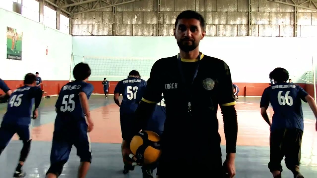 جلسه چهارم | دریافت اسپایک در والیبال (Spike Receiving) قدم‌ به‌ قدم
