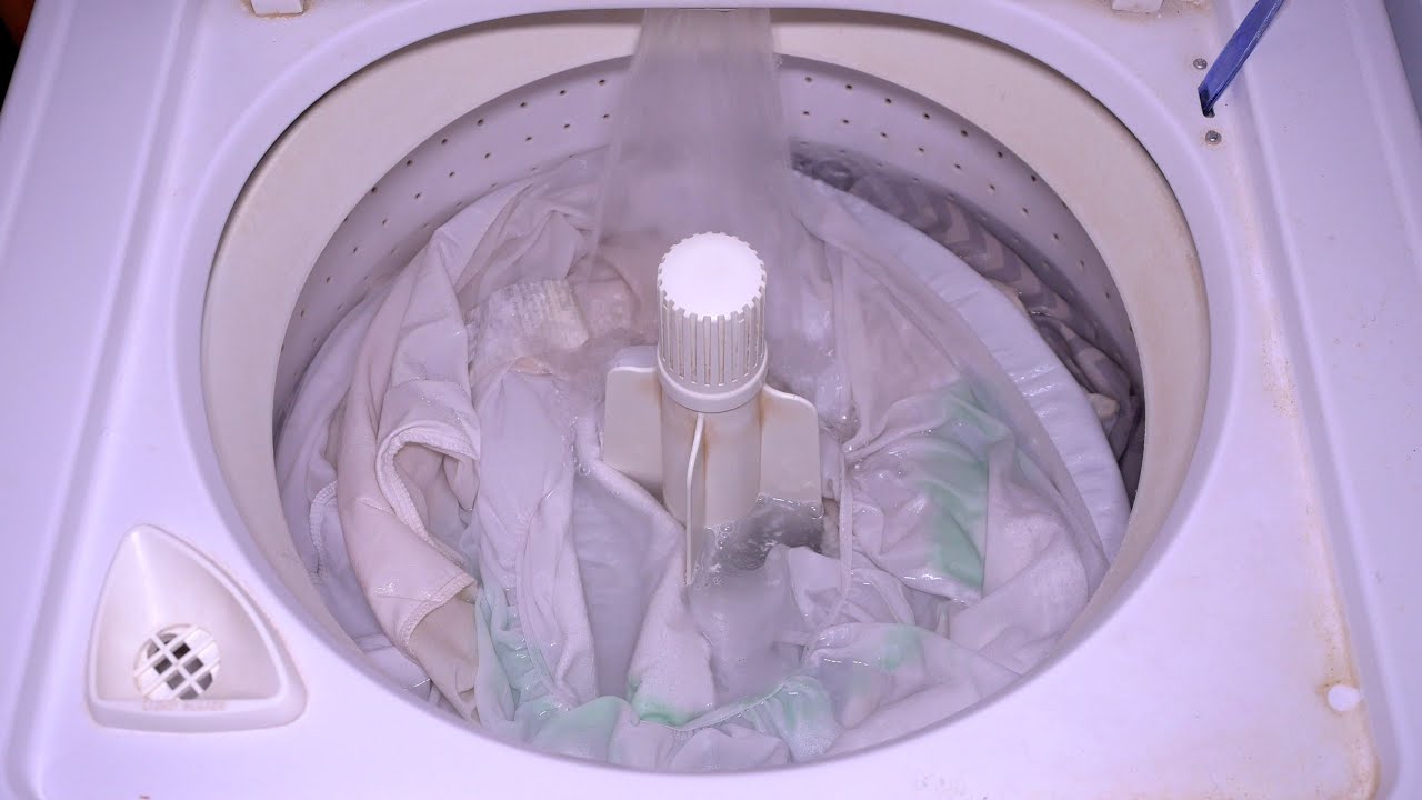Magic Chef 20 Pound Washer - Medium Load of Sheets
