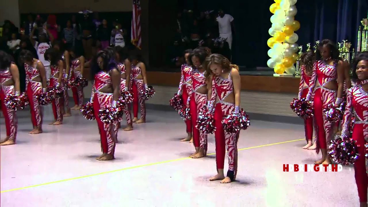 Dancing Dolls Pom Pom Routine