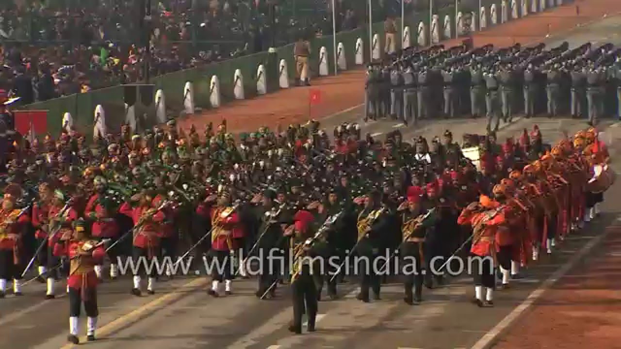 NCC marching contingent passes Rajpath, Delhi