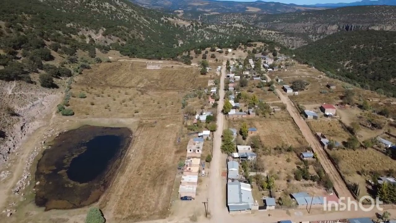 Laguna del chivo desde las alturas 