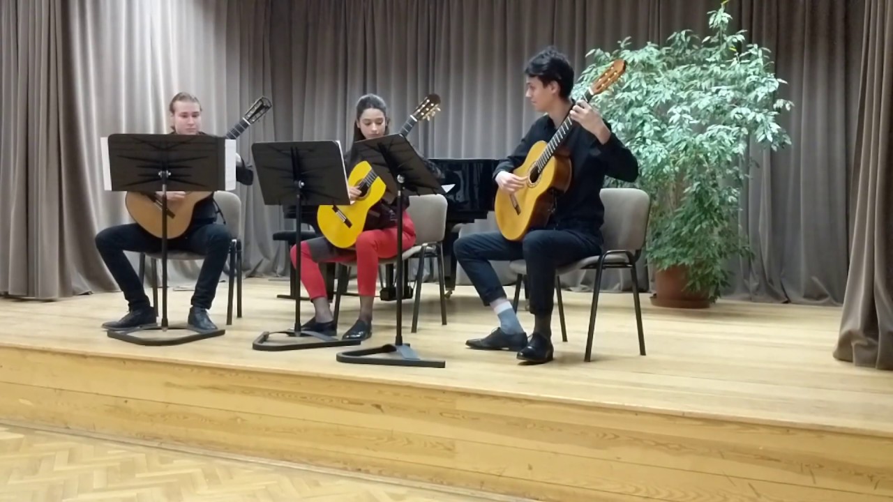 Eugéne Oreste de Maurizi: Hungarian Fantasy (Yarou Yarou) - Suono Corde