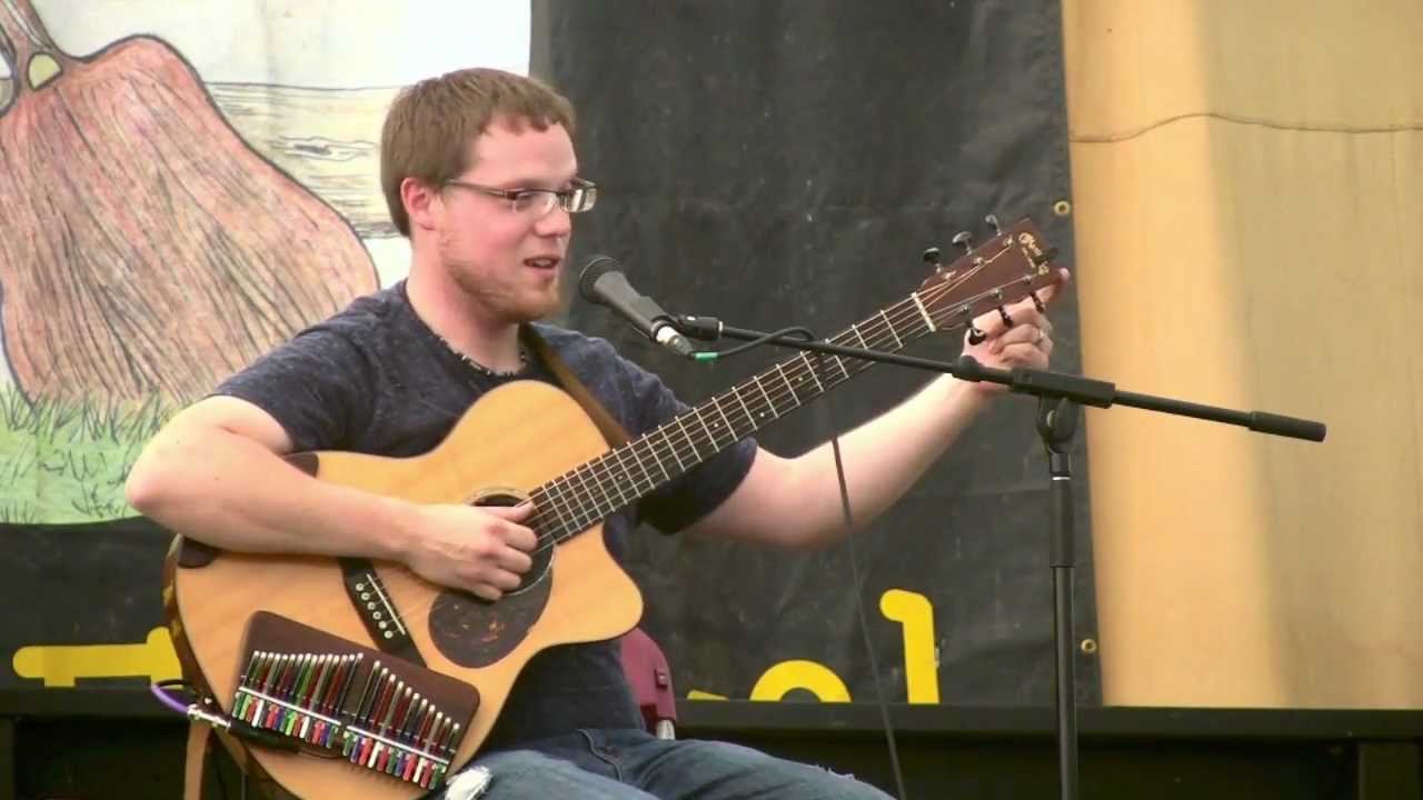 CGF 2012: Trevor Gordon Hall - 
