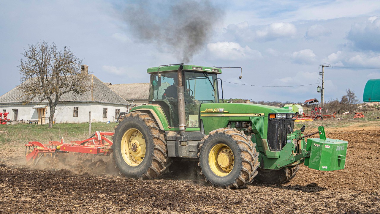 *LEGEND* John Deere 8310 + V&auml;derstad Cultus 300 [2026] Motor Sound