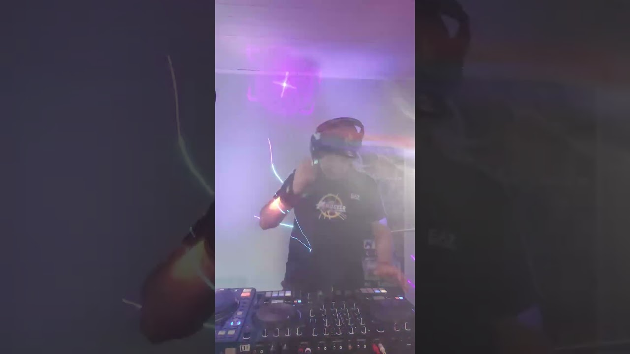 DJ  MARCELO CHILE 🇨🇱  - MIX TECHNO 90' 