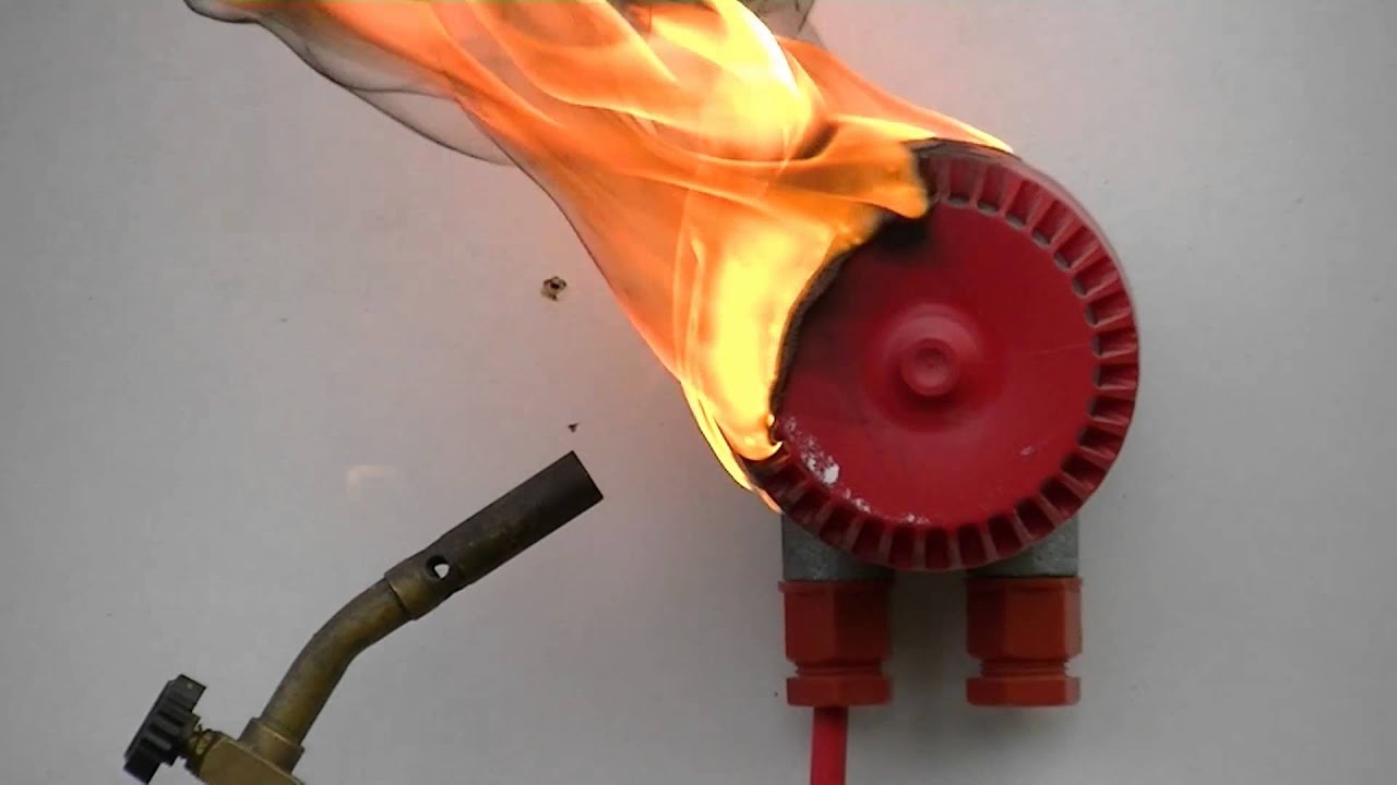 Round fire sounder on fire