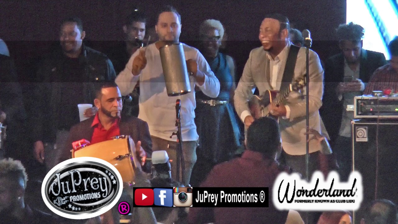 Antony Santos pone a sudar a su Güirero @ Wonderland Ballroom-Boston