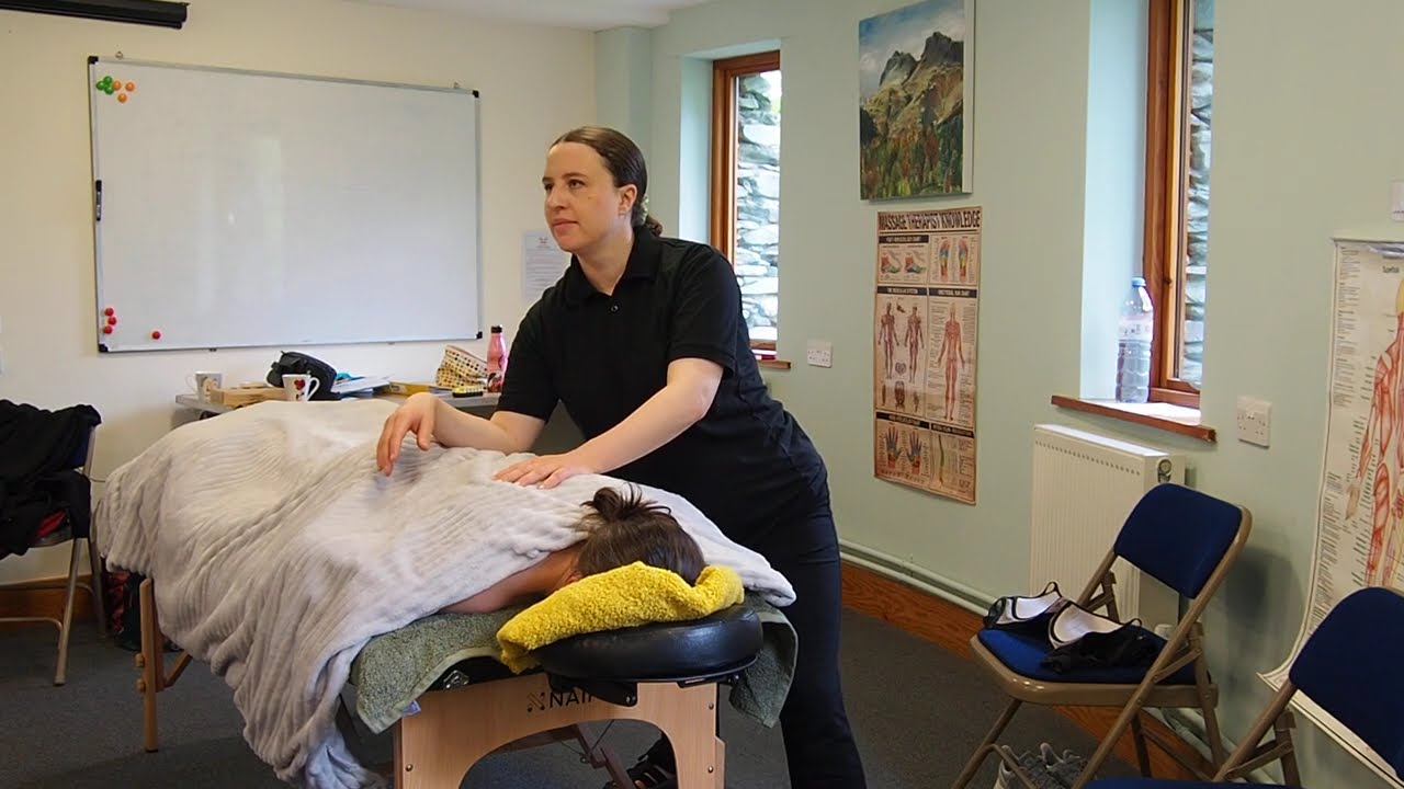 How to start a deep tissue back massage