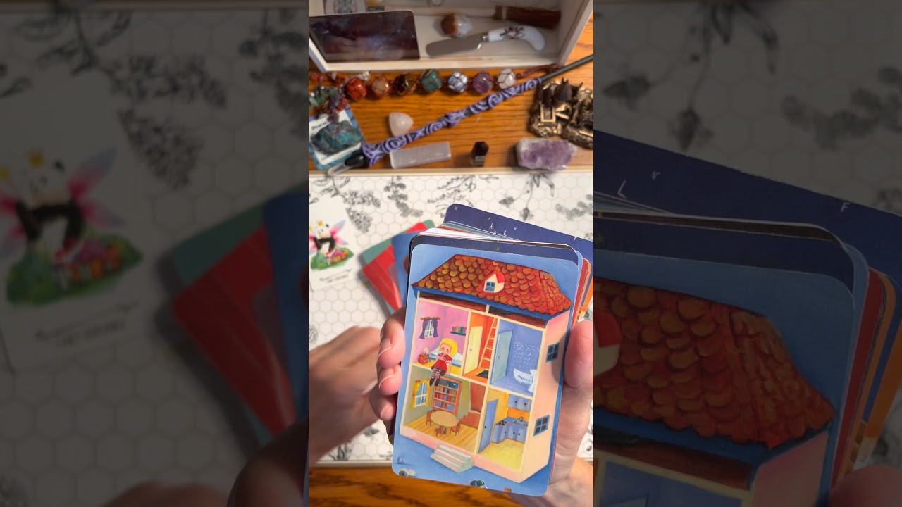 Using Dixit Game Playing Cards for an Intuitive Oracle Deck