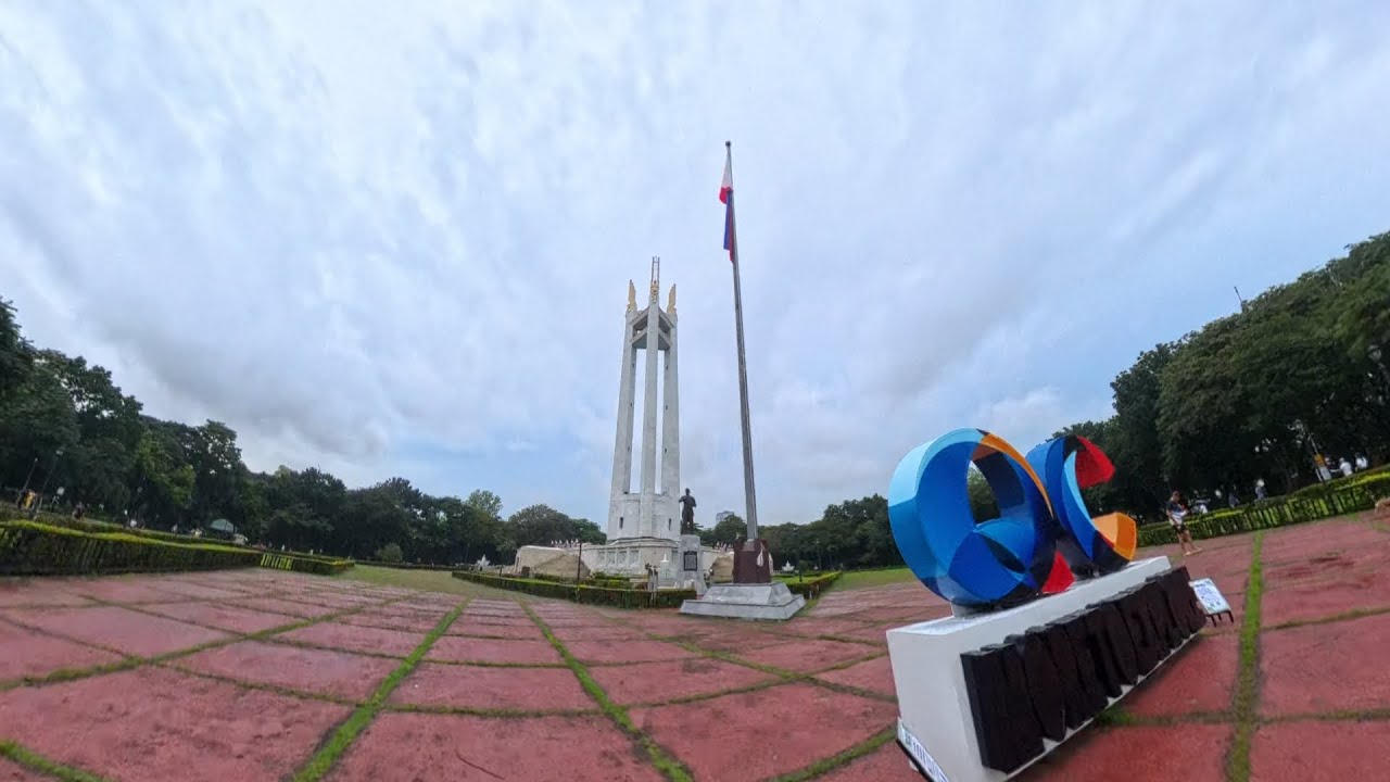 QUEZON CITY CIRCLE | with DOKI RON WANDER