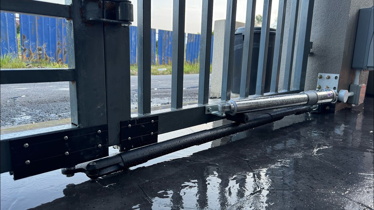 Pagar lipat folding tanpa roda Trackless & Autogate AGT03 Di Kampung Bukit Kuang Kemaman