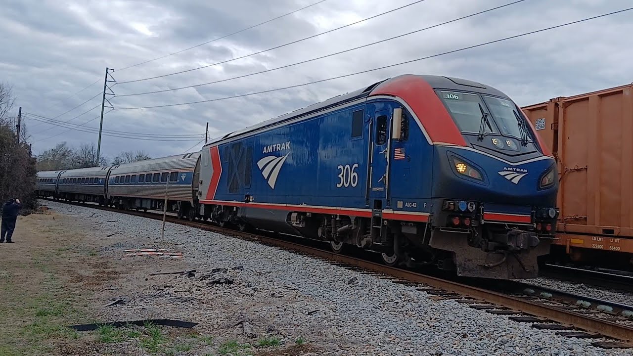 Amtrak 90 Arrives Into Florence SC With AMTK 306 Leading Passing CSX Train M409