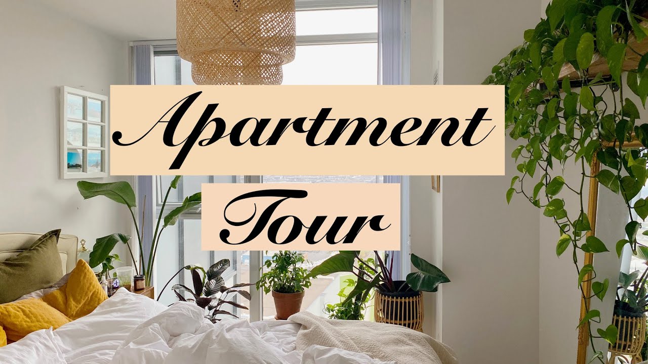 Apartment Tour of Tiny Toronto Condo