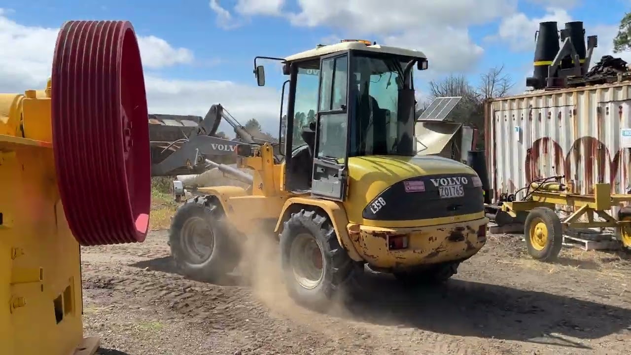 Volvo L35B loader, cold start, quick function test