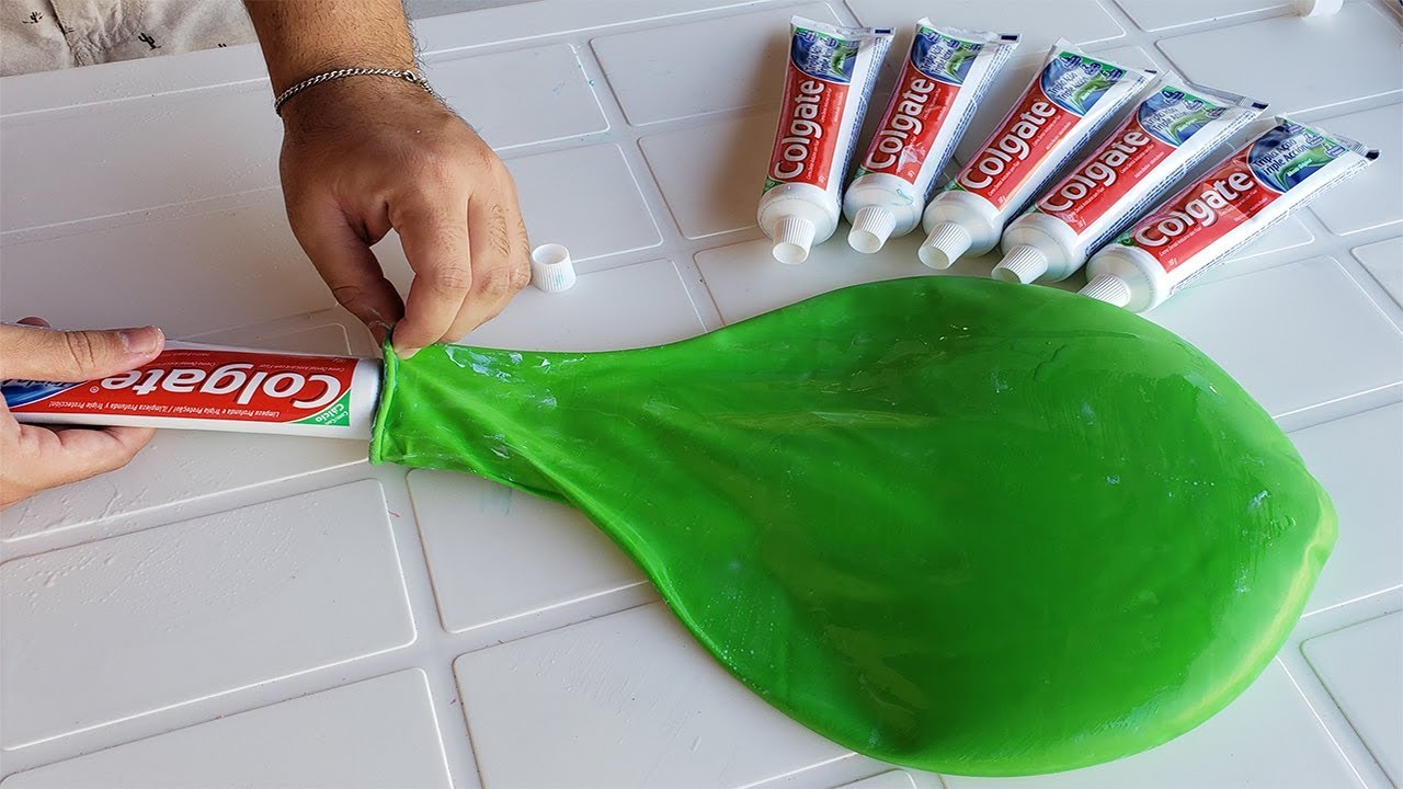 ENCHI UM BALÃO GIGANTE COM PASTA DE DENTE OLHA O QUE ACONTECEU! - Velhote