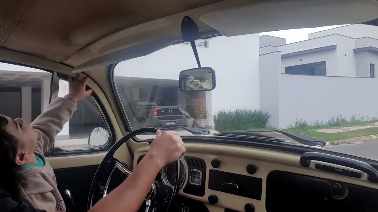 Drive VW Beatle 1974 whith my son