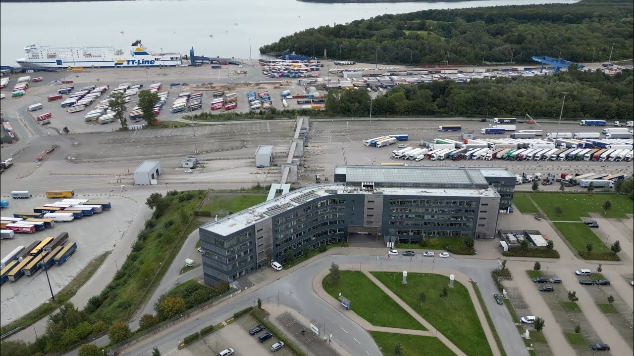 Drone DJI Mini 3 Pro. ⚓️Skandinavienkai port⚓️ 4k 60fps.