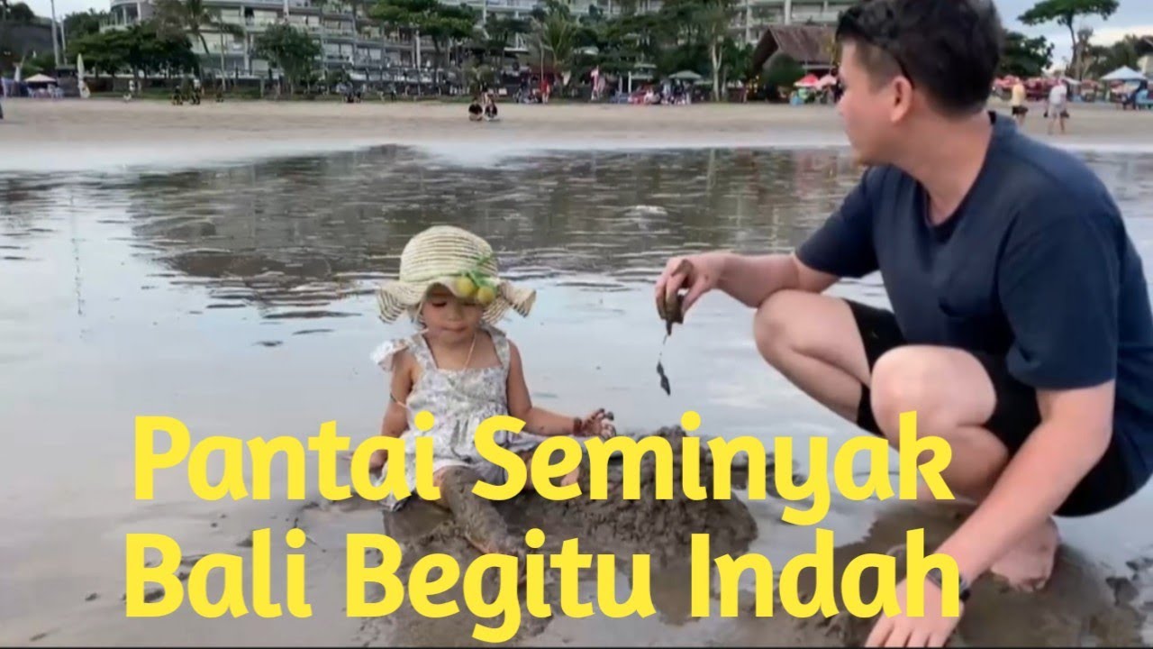 Pantai Seminyak  Bali Sungguh Mempesona