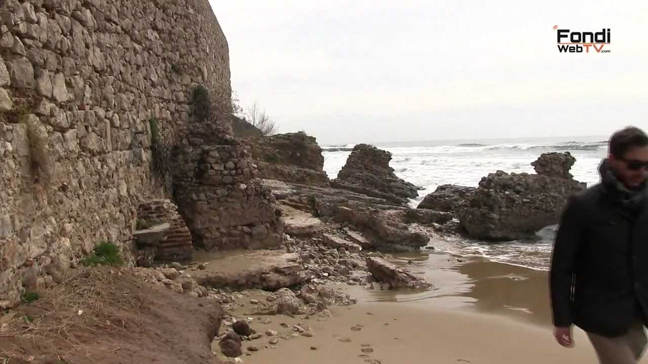 Erosione delle spiagge a Sperlonga, 27 marzo 2013
