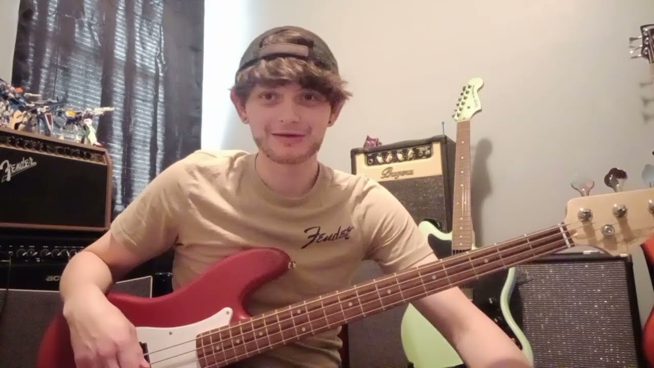 Squier Debut Precision Bass Unboxing & First Impressions!