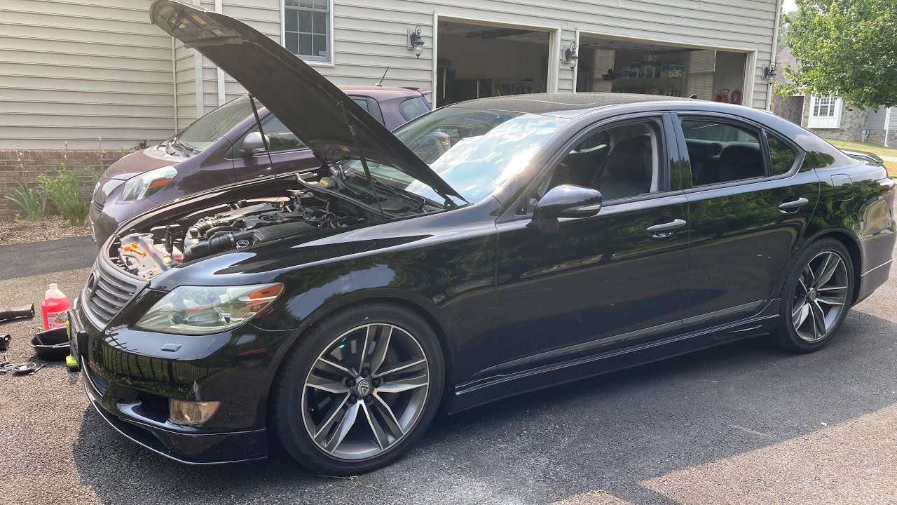 Замена охлаждающей жидкости Lexus LS460